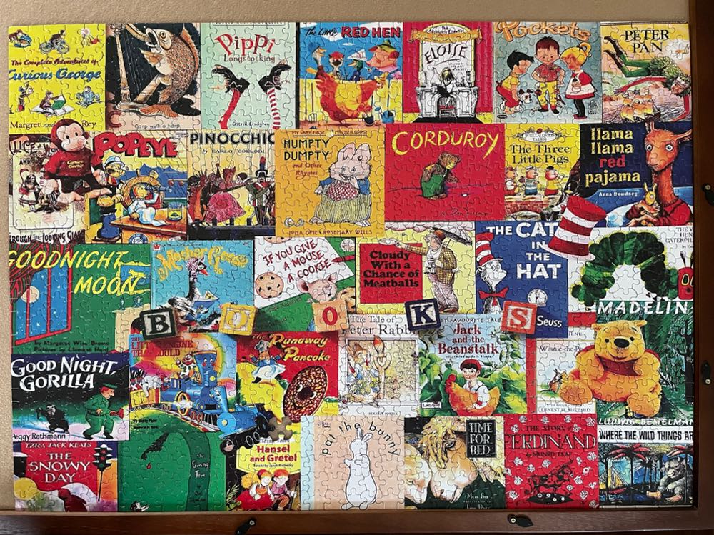 Storytime Black Box - White Mountain puzzle collectible [Barcode 724819257263] - Main Image 2