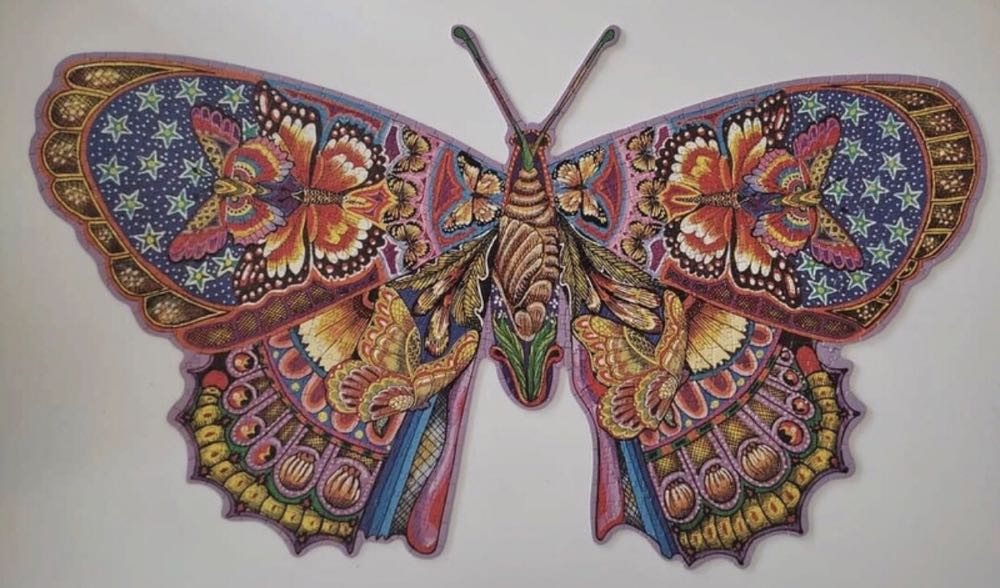 Metamorphisis Butterfly Shaped🟦 - Ravensburger puzzle collectible [Barcode 4005556161355] - Main Image 3