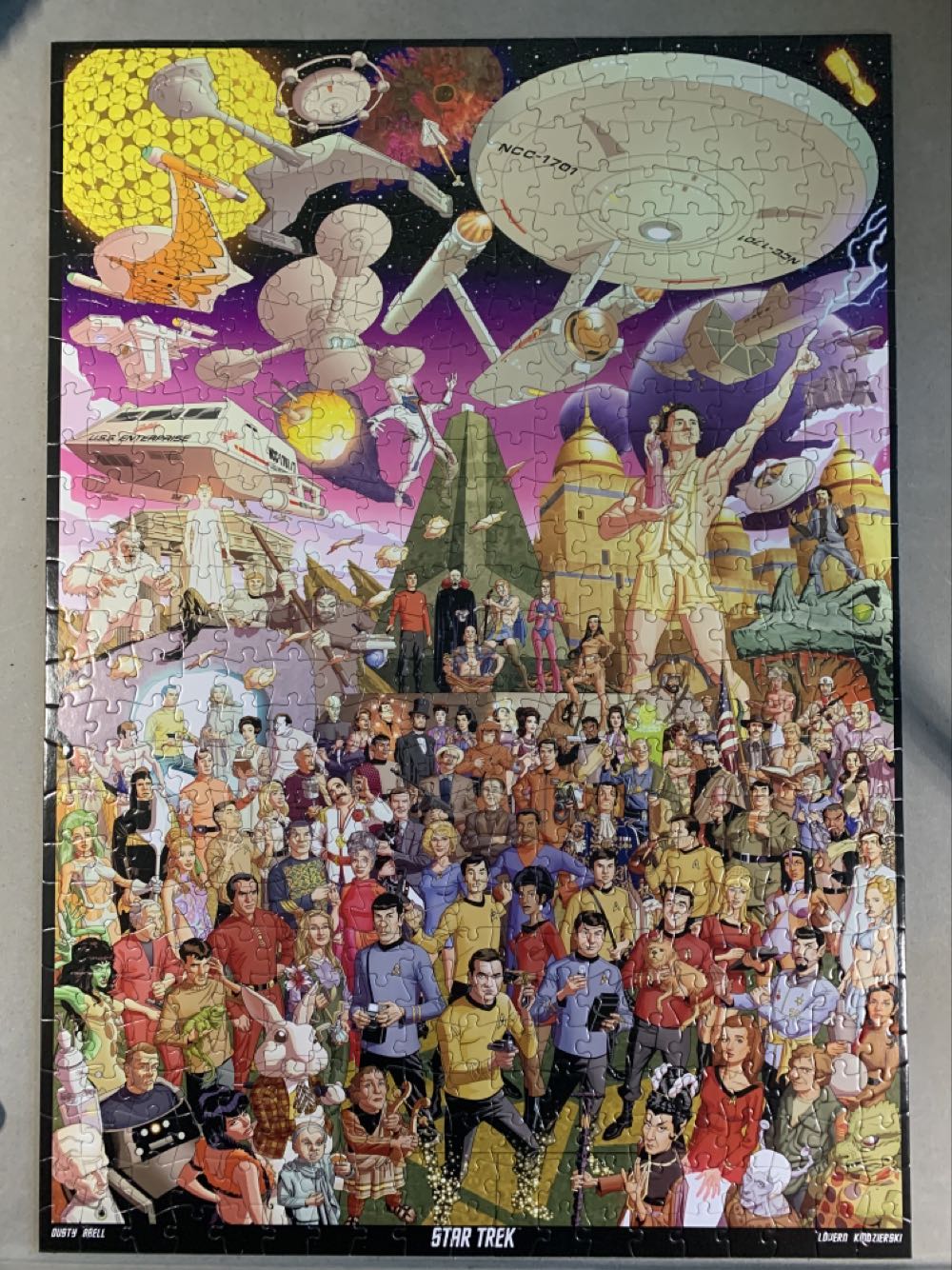 Star Trek - Buffalo Games puzzle collectible [Barcode 079346033690] - Main Image 2