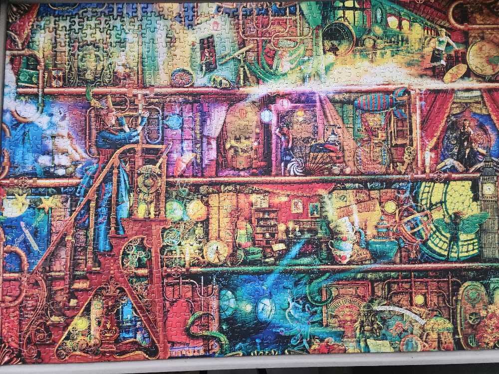 Fantastic Voyage - Flame Tree puzzle collectible [Barcode 9781787556041] - Main Image 4