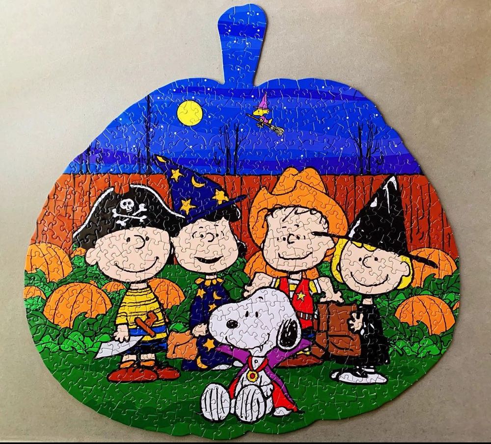 It’s The Great Pumpkin, Charlie Brown! - USAopoly, Inc. puzzle collectible [Barcode 700304002792] - Main Image 3