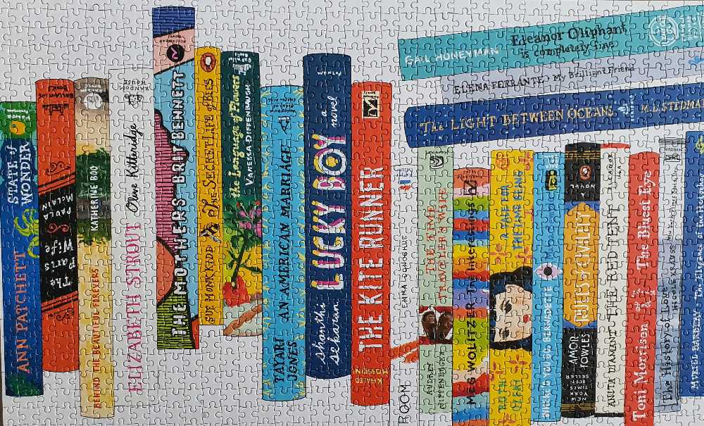 Bibliophile - Galison puzzle collectible [Barcode 9780735358454] - Main Image 2