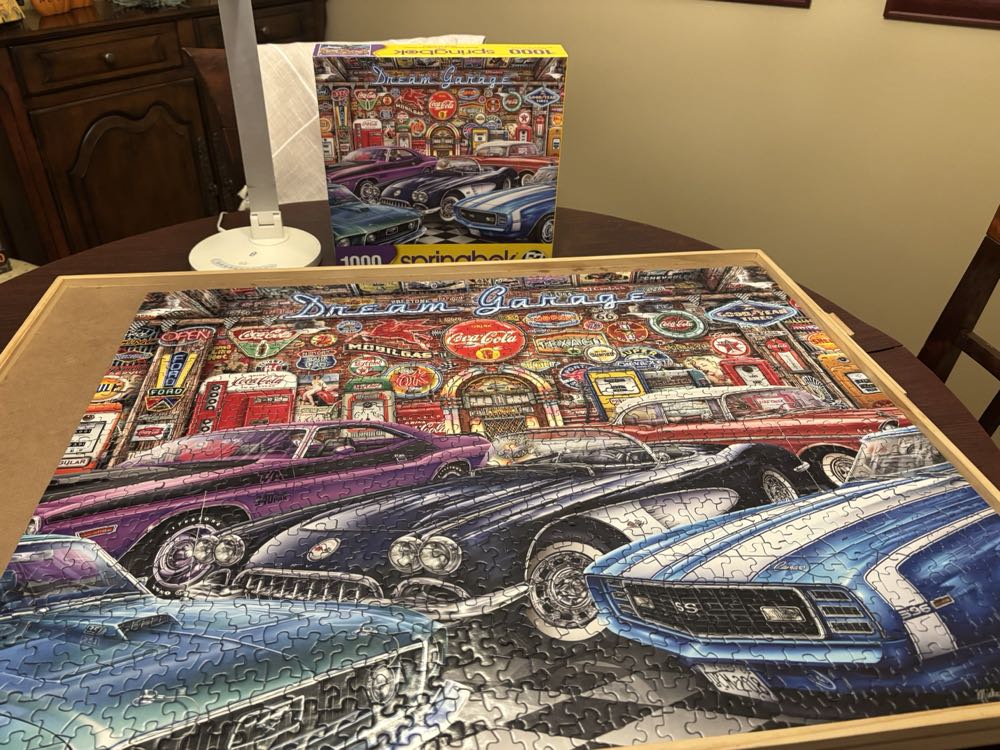 Dream Garage - Springbok puzzle collectible [Barcode 091683108794] - Main Image 3