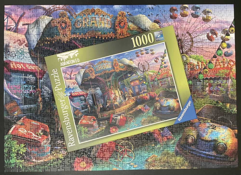 Abandoned: Gloomy Carnival - Ravensburger puzzle collectible - Main Image 3