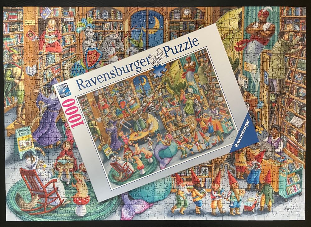 Midnight At The Library - Ravensburger 🇩🇪 puzzle collectible [Barcode 4005556164554] - Main Image 3
