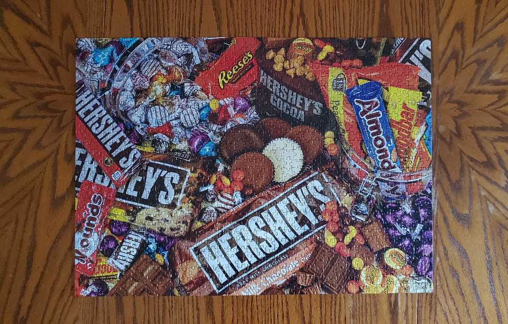 Hershey’s - MasterPieces puzzle collectible [Barcode 705988603754] - Main Image 2