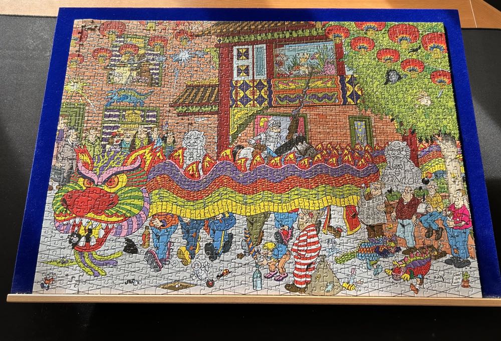 Chinese New Year | The Puzzle Factory | Sea Port - Jumbo puzzle collectible [Barcode 8710126815076] - Main Image 3