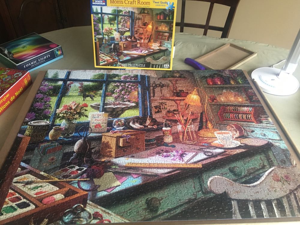 Mom’s Craft Room - White Mountain puzzle collectible [Barcode 724819263776] - Main Image 3