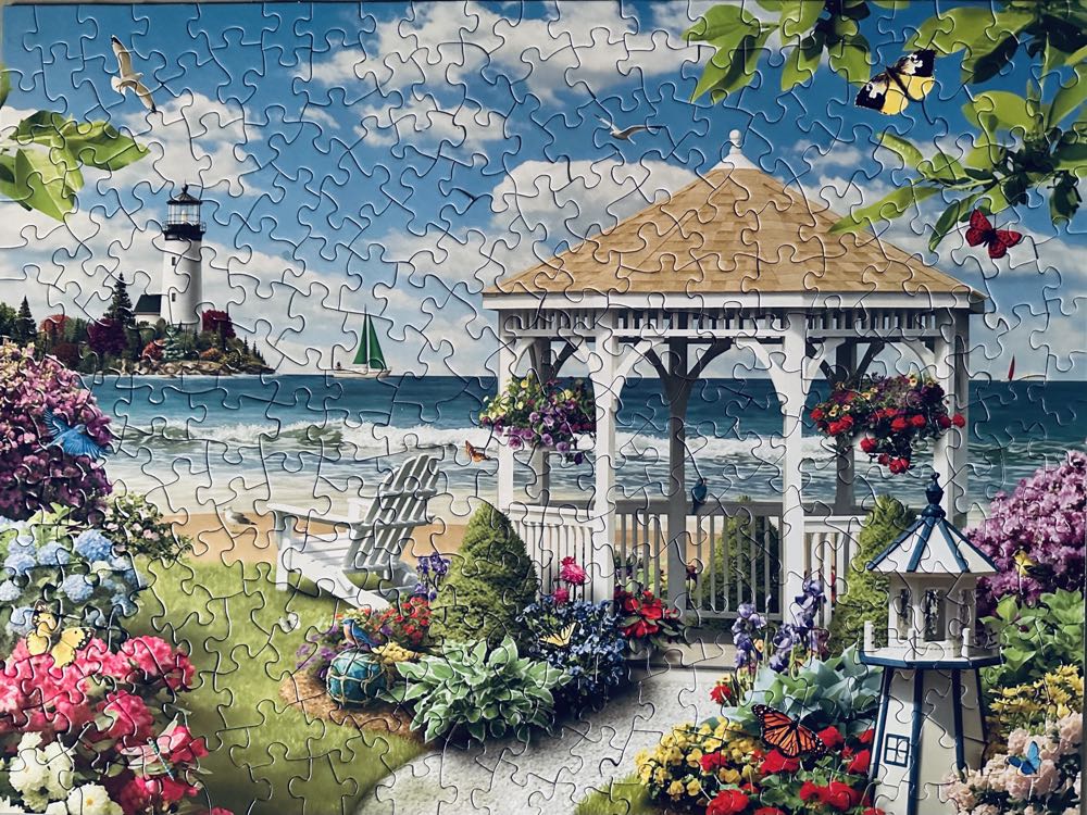 Oceanside View 🔵 - MasterPieces puzzle collectible [Barcode 705988316531] - Main Image 3