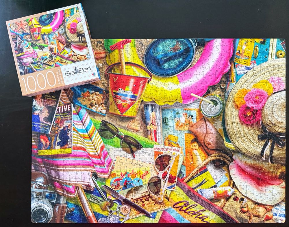 Vintage Holiday*% - Milton Bradley puzzle collectible [Barcode 778988567500] - Main Image 4