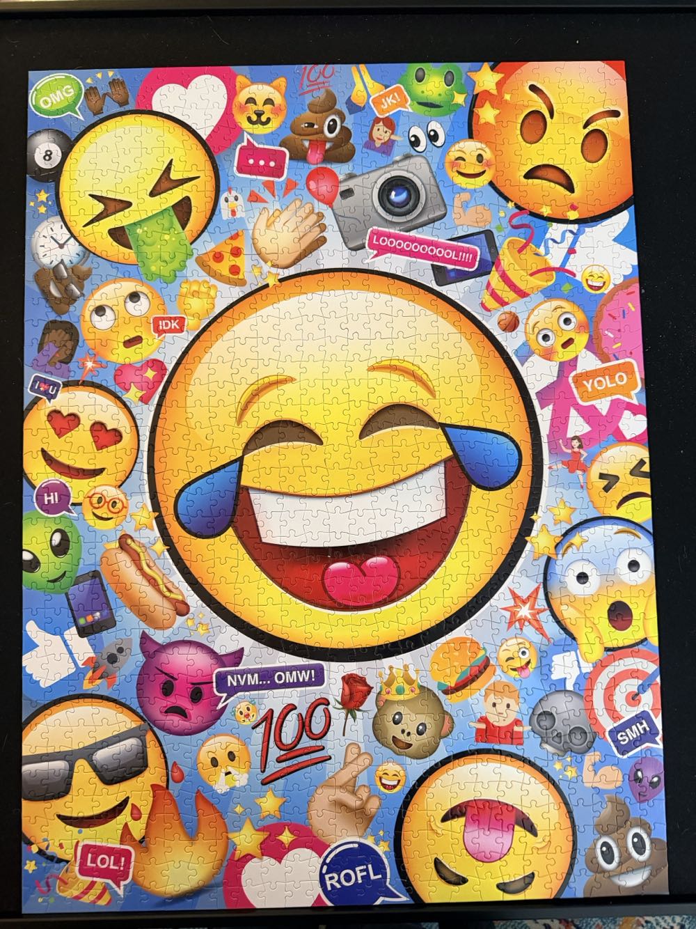 Emojis - Buffalo Games puzzle collectible [Barcode 079346126019] - Main Image 3