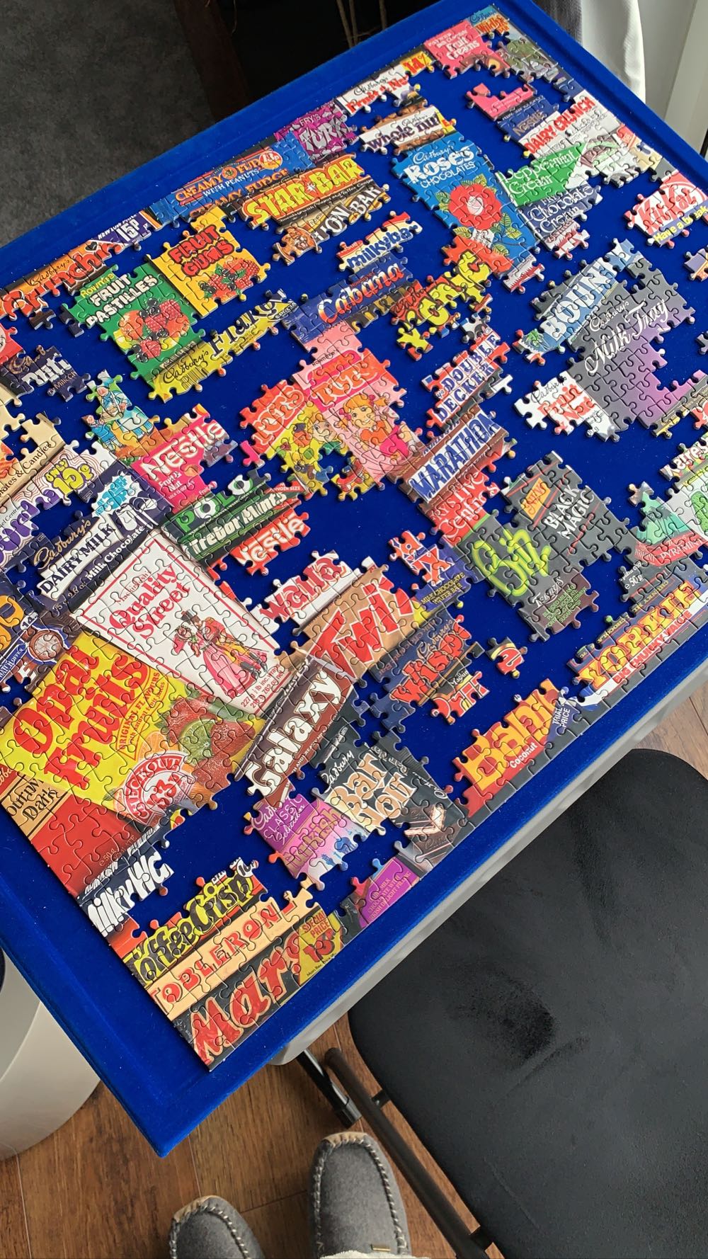 Sweet Memories 1980s - Gibsons puzzle collectible [Barcode 5012269070309] - Main Image 3