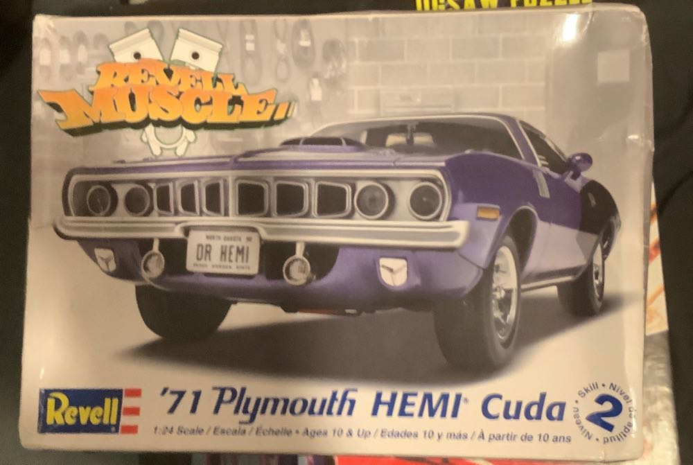 Hotel Vacancy, Abandoned