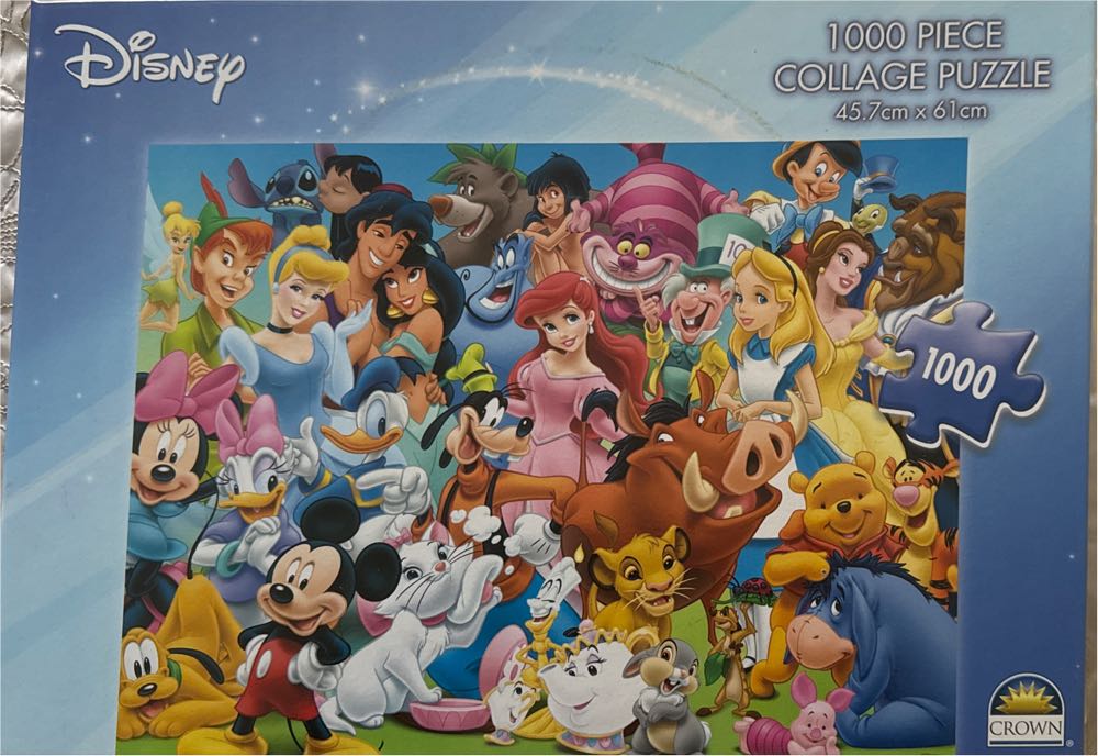 Disney Collage Puzzle - Crown puzzle collectible [Barcode 9317762175800] - Main Image 2