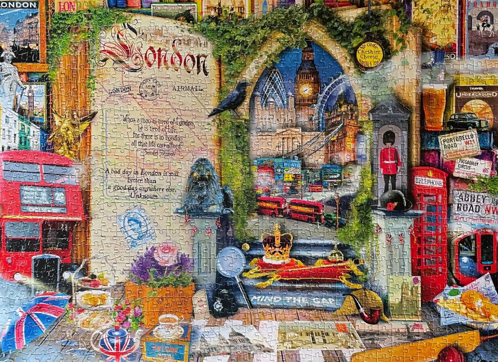 Life is an Open Book London - Buffalo puzzle collectible - Main Image 2