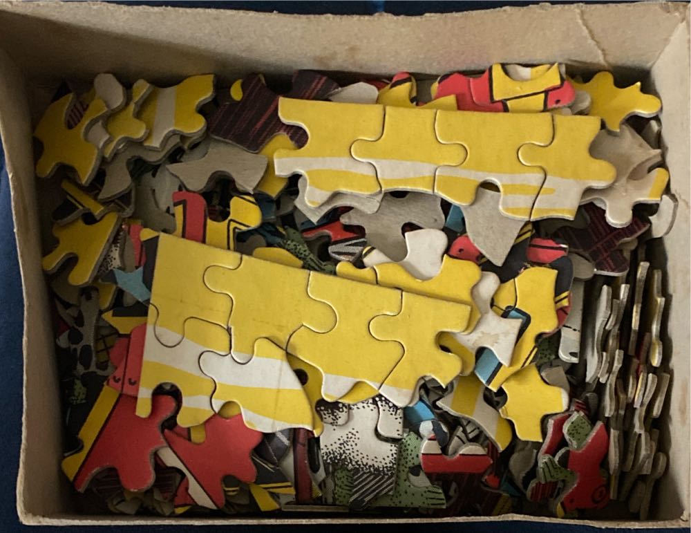 Superman Saves The Streamliner  puzzle collectible - Main Image 3