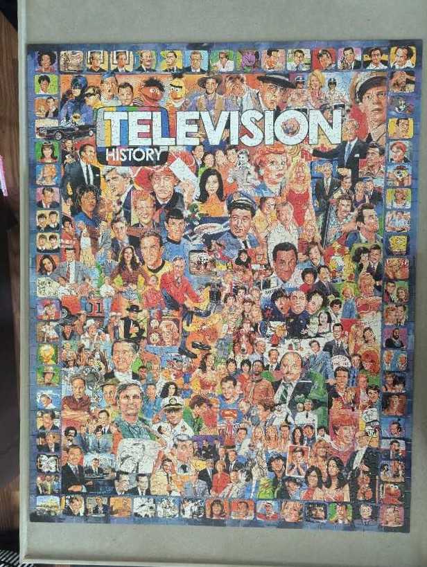 Television History - White Mountain Puzzles puzzle collectible [Barcode 724819248940] - Main Image 3