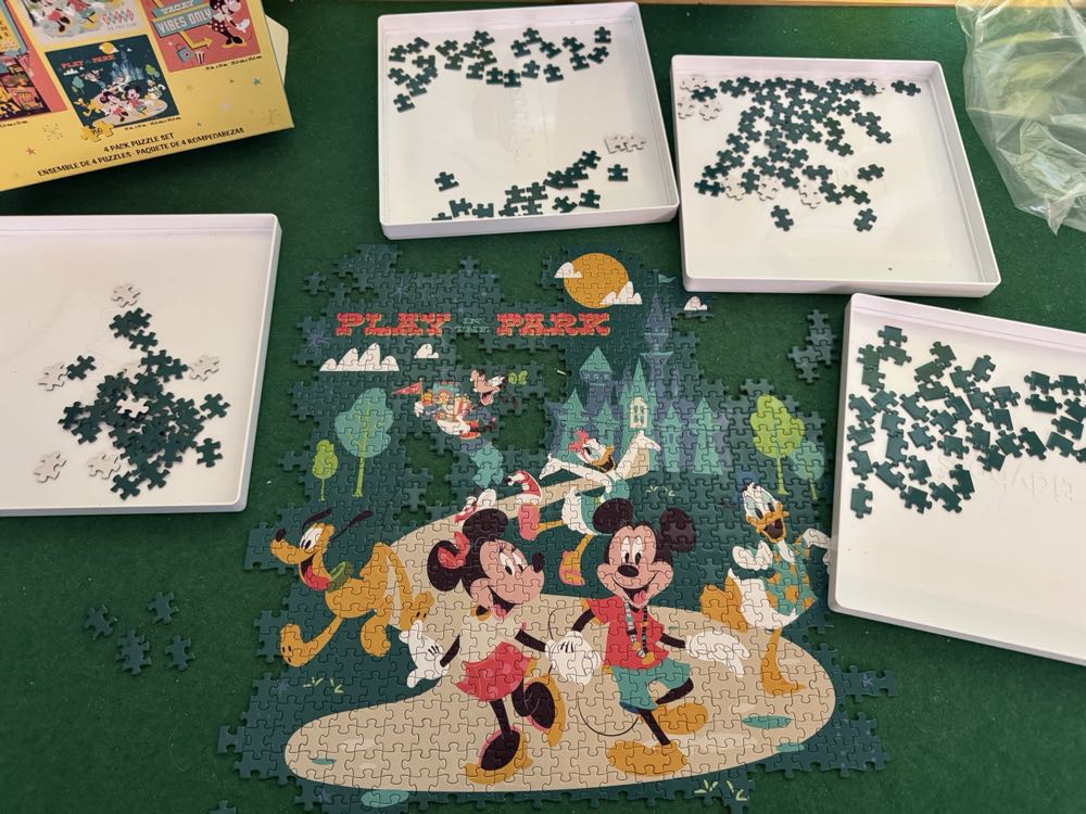 Disney Play In The Park Four-pack Puzzle Set - Disneyland Park puzzle collectible [Barcode 416111865627] - Main Image 3