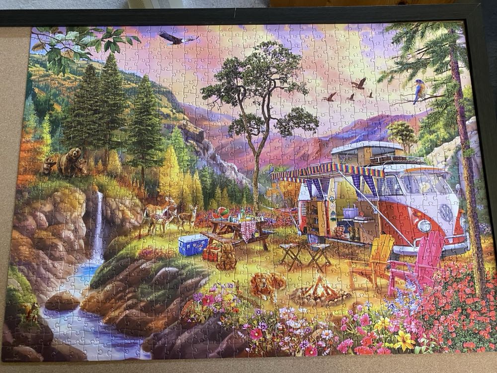 Campers Paradise  - EuroGraphics puzzle collectible [Barcode 628136658669] - Main Image 3