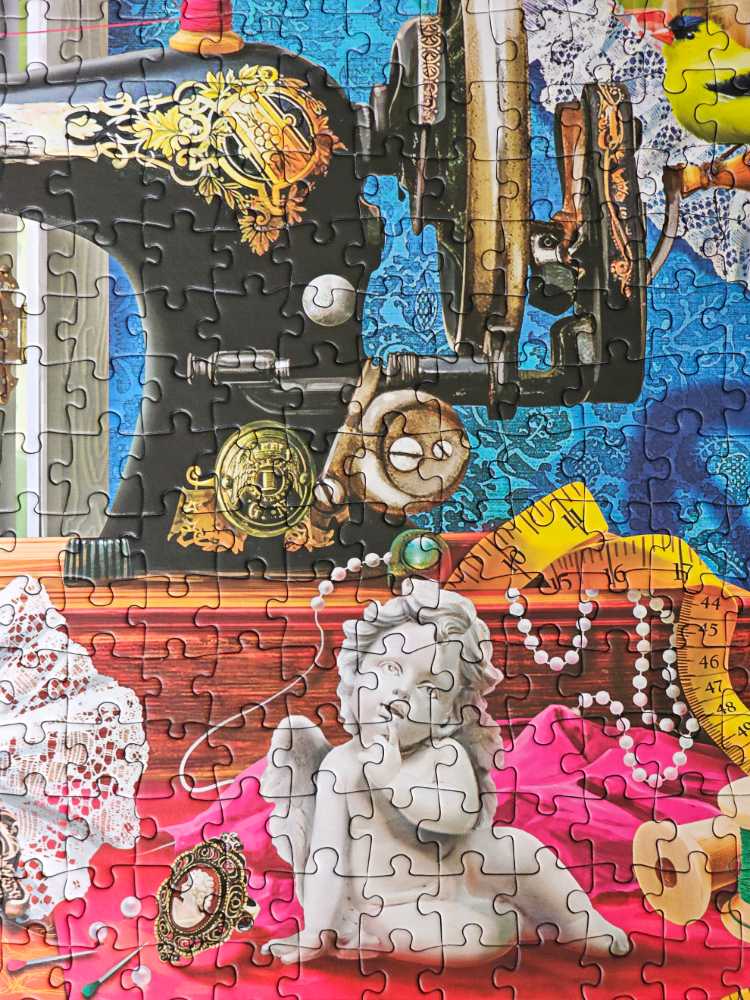 Sewing Memories - TRADED #171 - Eurographics puzzle collectible [Barcode 628136558617] - Main Image 4