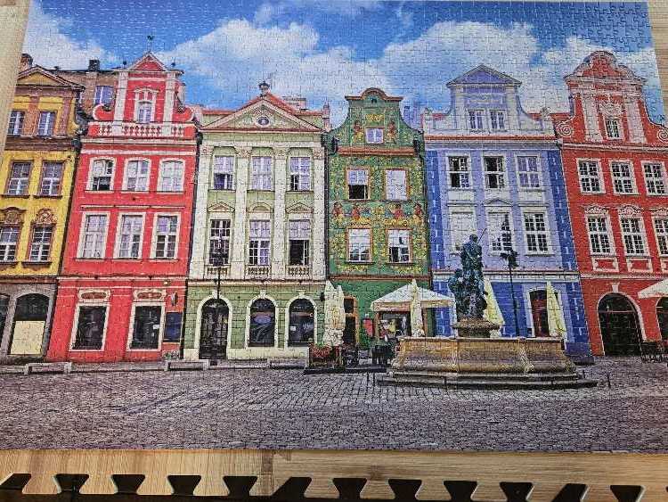 Colorful Buildings, Ponzan, Poland - Lafayette Puzzle Factory (Colorluxe) puzzle collectible [Barcode 4895145415798] - Main Image 2