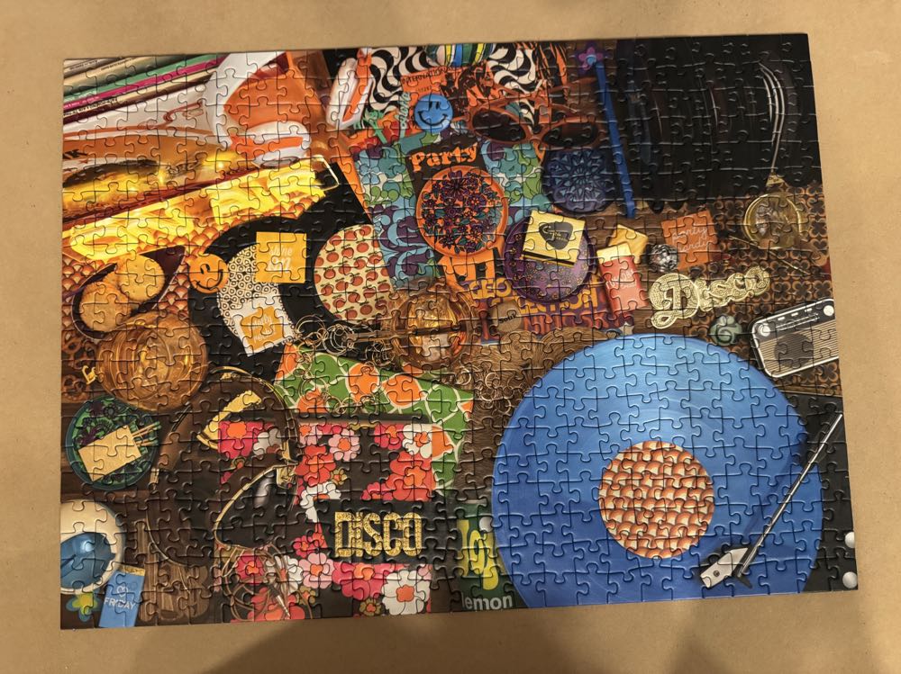 Hello Vinyl - Ravensburger puzzle collectible [Barcode 4005555007739] - Main Image 2