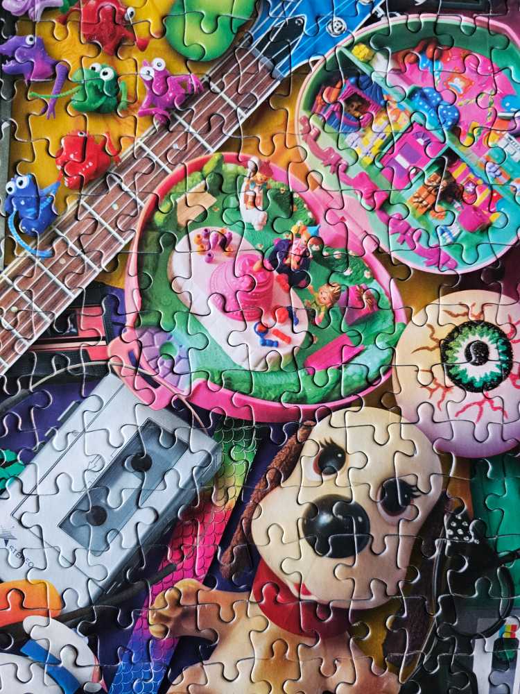 We Love The 80’s - Gibsons puzzle collectible [Barcode 5012269071450] - Main Image 4