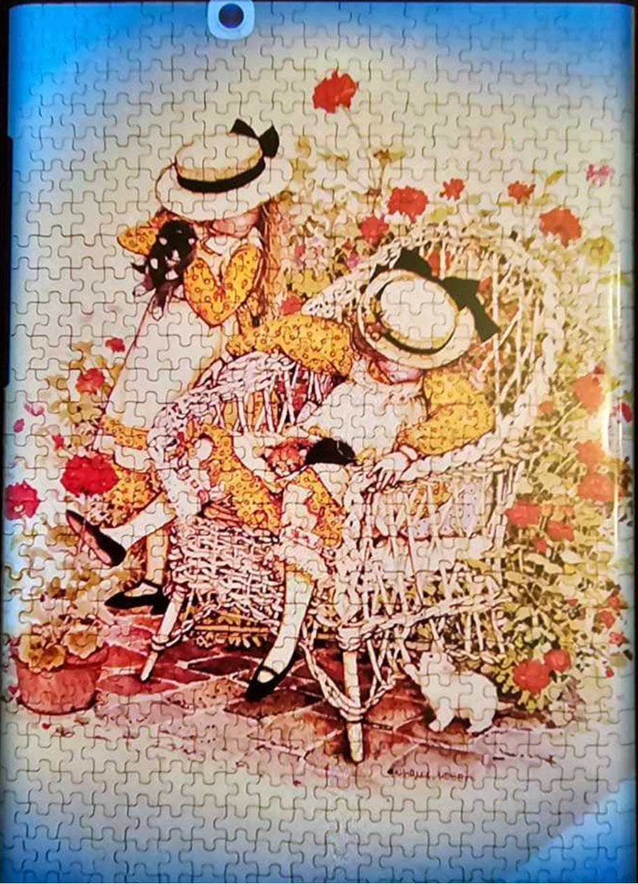 Holly Hobbie - NEW - Milton Bradley/American Greetings Corporation puzzle collectible - Main Image 2