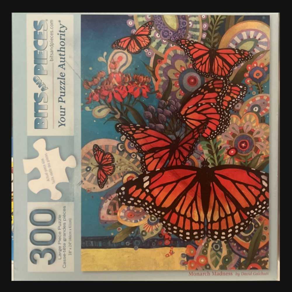 Monarch Madness - Bits & Pieces puzzle collectible [Barcode 192949081063] - Main Image 2