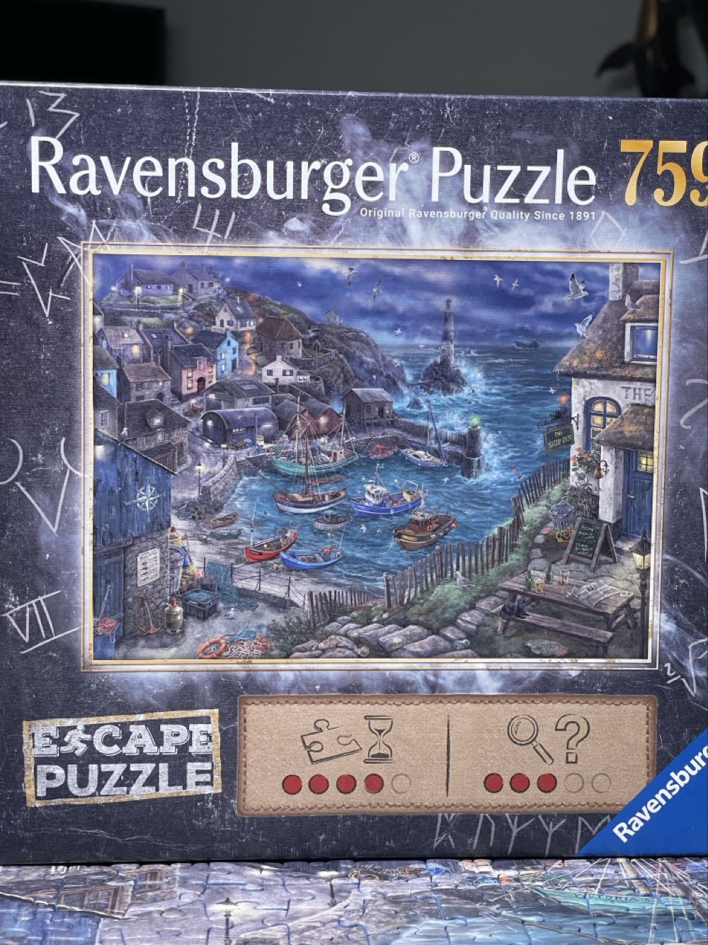 Escape: Treacherous Harbour - Ravensbuger puzzle collectible [Barcode 4005556175284] - Main Image 2