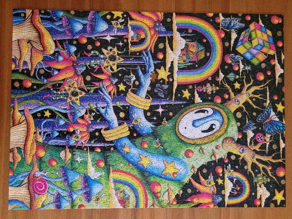 Wonderous Worlds : The World Was Mad - MasterPieces puzzle collectible [Barcode 705988724084] - Main Image 2