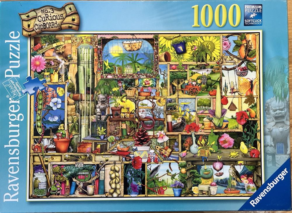 Curious Cupboards 3 : Gardener’s Cupboard - Ravensburger puzzle collectible - Main Image 2