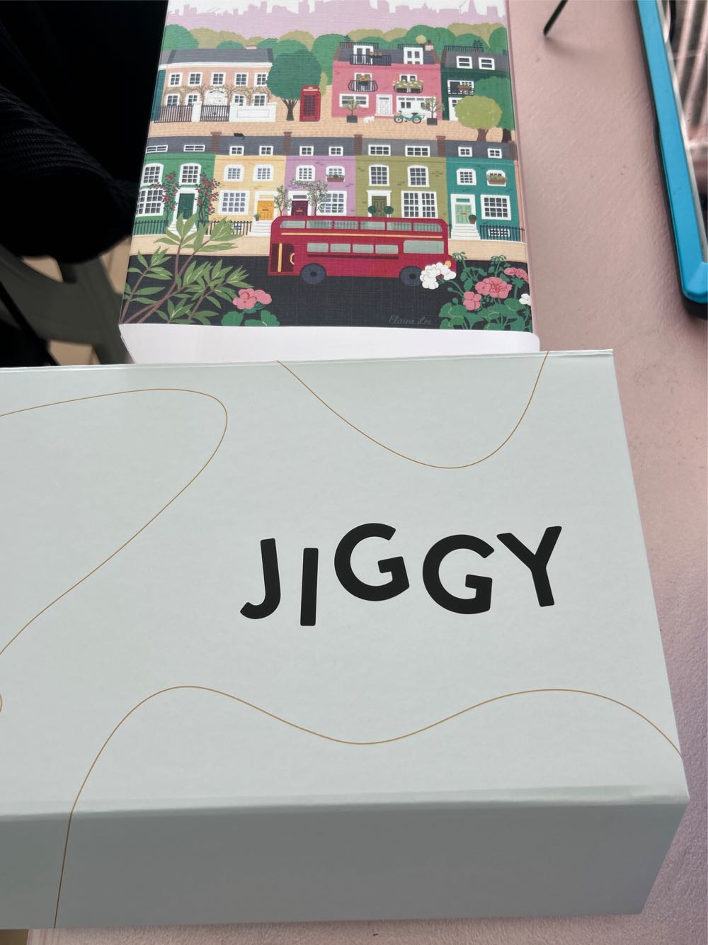 London Town - Jiggy Puzzle puzzle collectible - Main Image 2