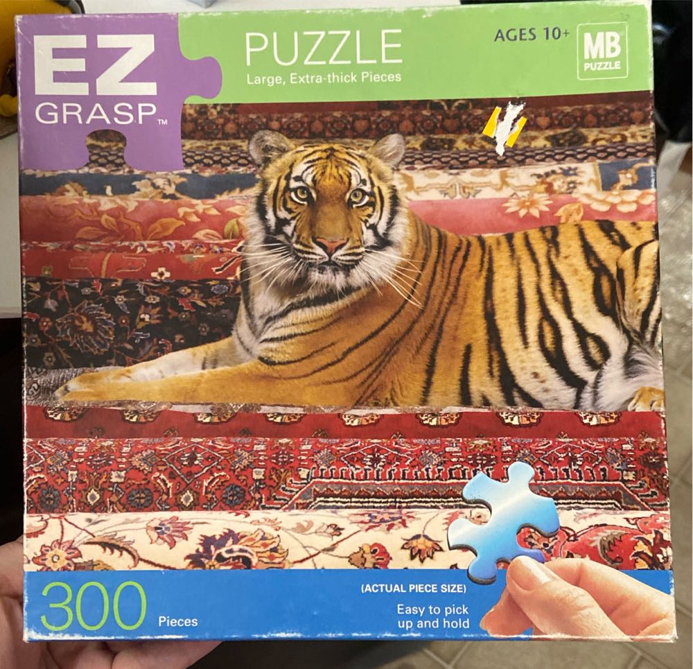 Aimee : Colorful Bottles