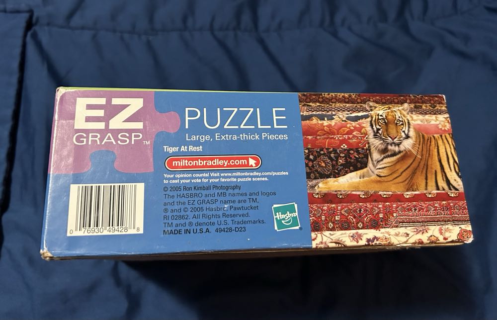 Tiger At Rest - MB Puzzle puzzle collectible [Barcode 076930494288] - Main Image 2