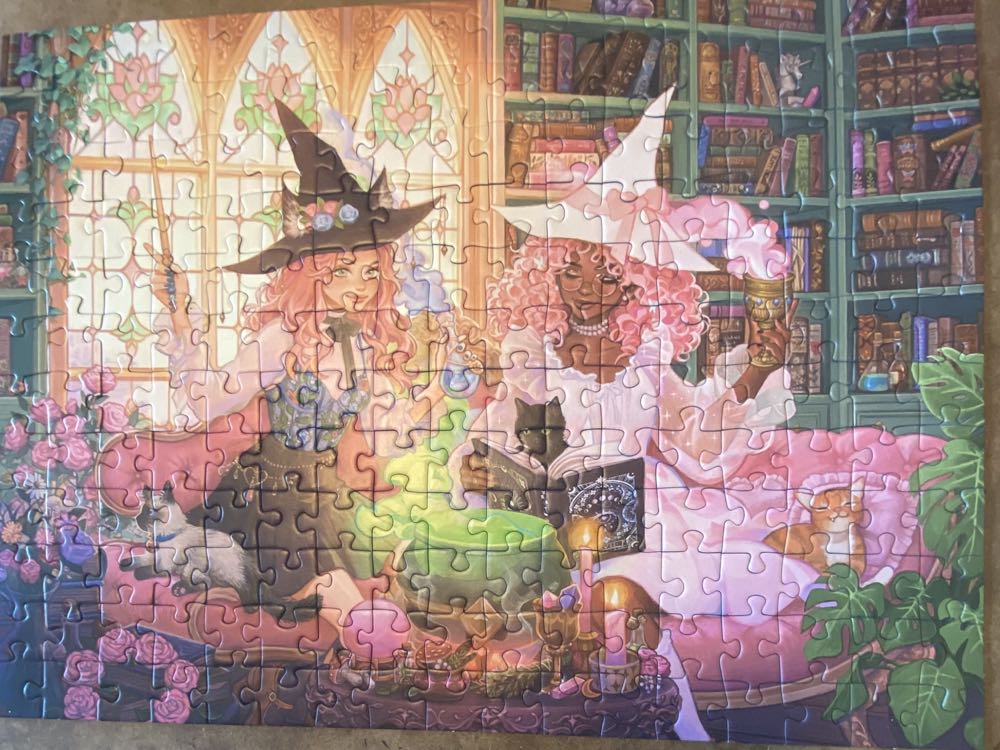 Enchanting Library - Ravensburger puzzle collectible [Barcode 4005556134151] - Main Image 3