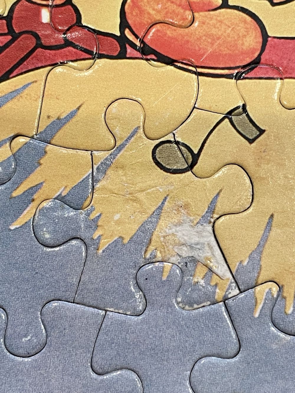 Disney Vintage Collage  - Ceaco puzzle collectible [Barcode 021081340120] - Main Image 3