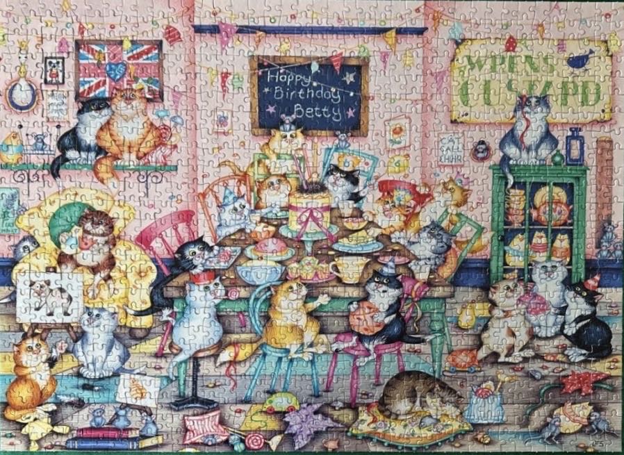 Crazy Cats-Betty’s Birthday - Gibsons puzzle collectible [Barcode 5012269064032] - Main Image 3