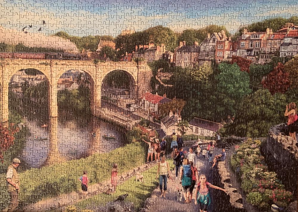 Knaresborough - Gibsons puzzle collectible [Barcode 5012269063998] - Main Image 3