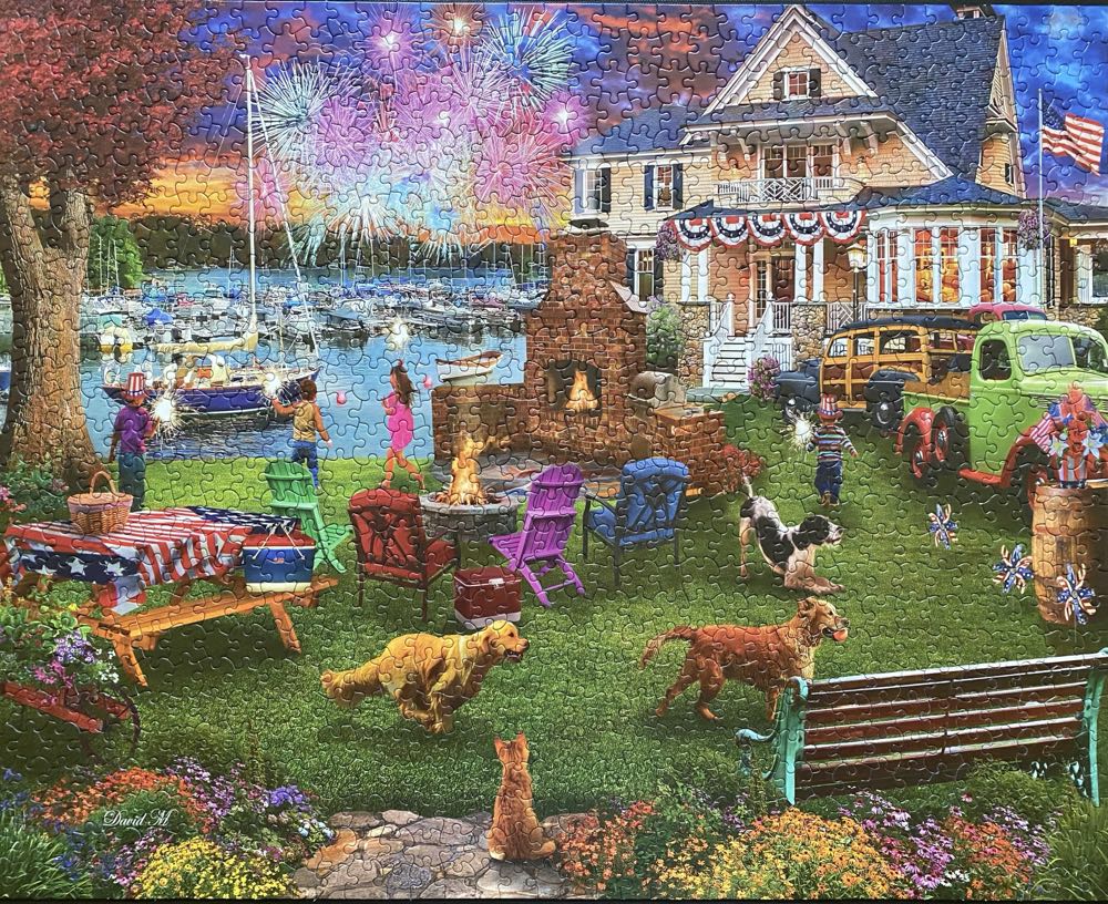 4th Of July - White Mountain puzzle collectible [Barcode 724819267279] - Main Image 3