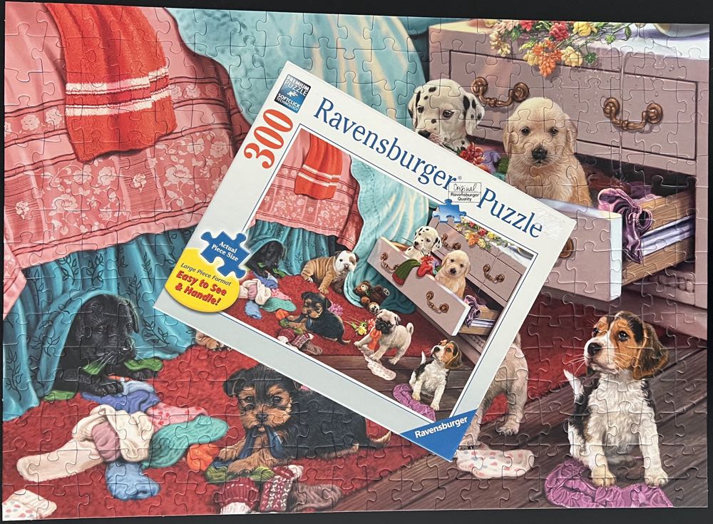 Mischief Makers - 998, 1/17/26 - Ravensburger puzzle collectible [Barcode 4005556135790] - Main Image 4