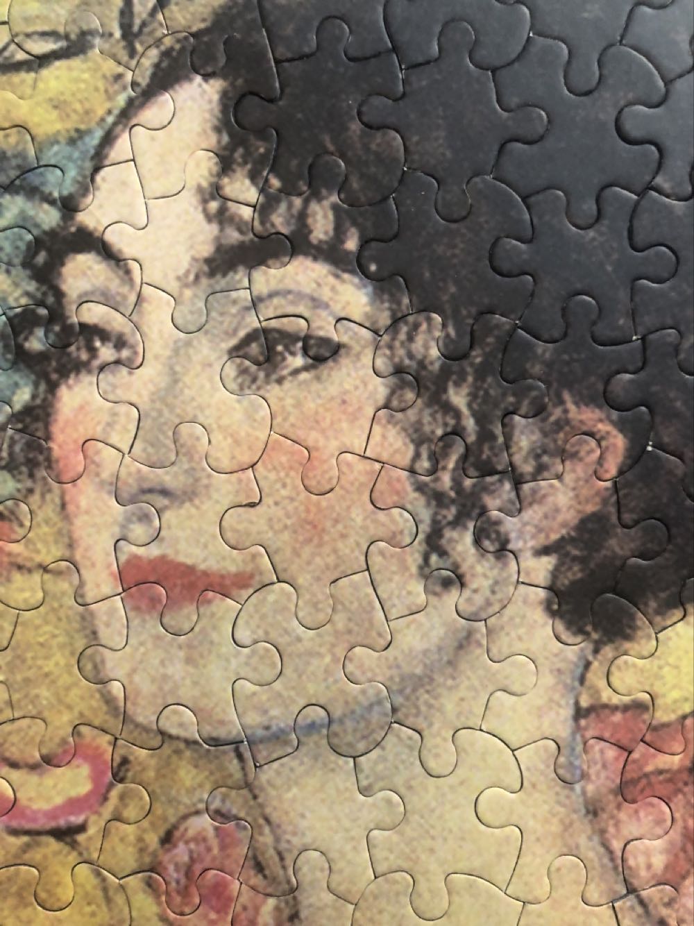 Lady With Fan - CGRLVDXW puzzle collectible - Main Image 3