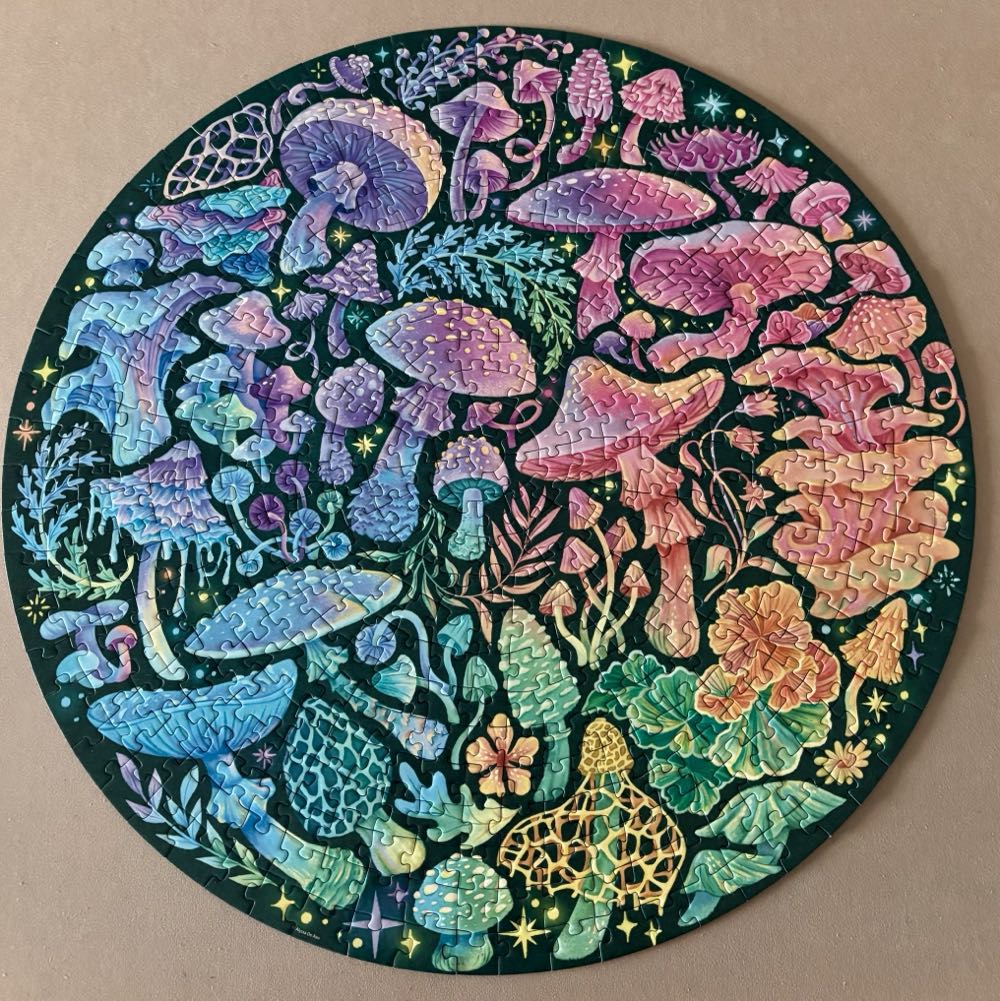 Mushrooms - Ravensburger puzzle collectible [Barcode 4005555008224] - Main Image 2