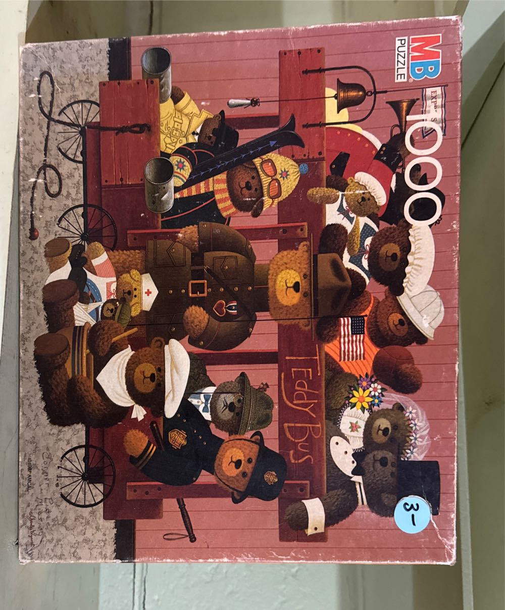 2022 Limited Edition : Santa’s Workshop •