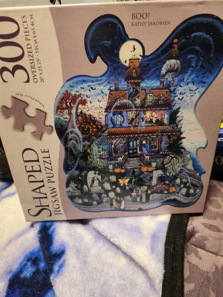 Snow White And The Queen