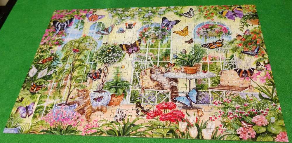 Butterfly Garden - Corner Piece puzzle collectible [Barcode 5052089355552] - Main Image 2