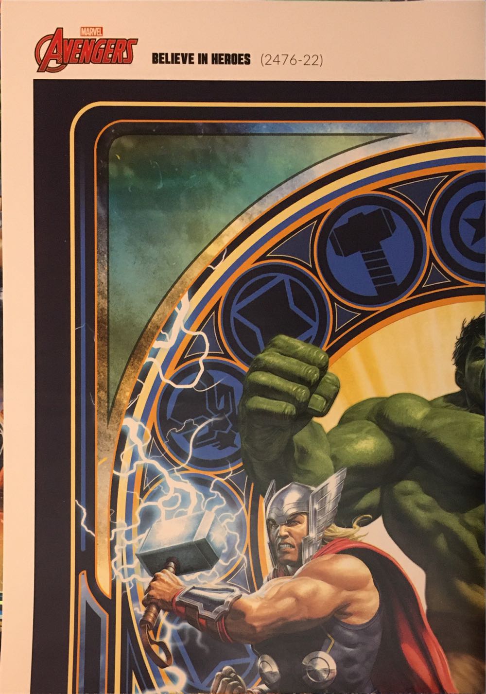 Marvel 42476: Avengers (Foil) - Buffalo puzzle collectible [Barcode 079346950133] - Main Image 2