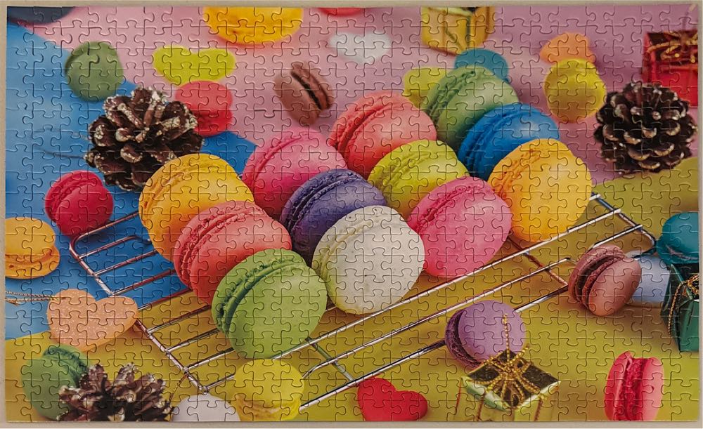 Pretty Pastel French Macarons - CraZArt puzzle collectible [Barcode 195464091609] - Main Image 3