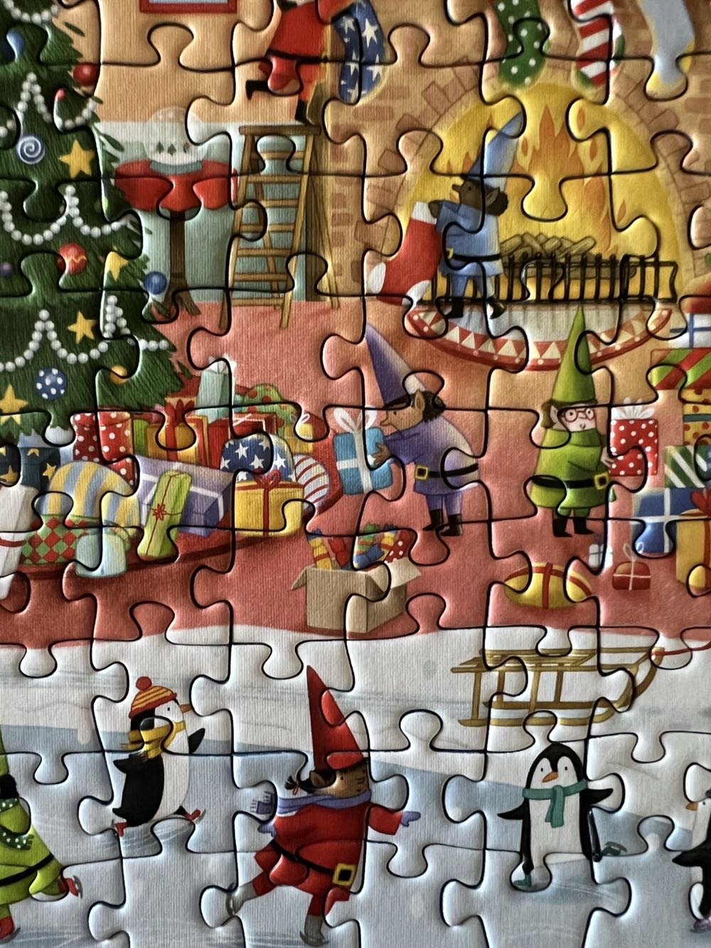 Santa’s Workshop - Ravensburger puzzle collectible [Barcode 4005555012689] - Main Image 3