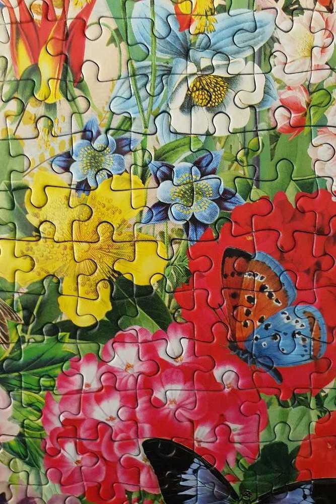 Apple Blossom Beauties - Gibsons puzzle collectible - Main Image 4